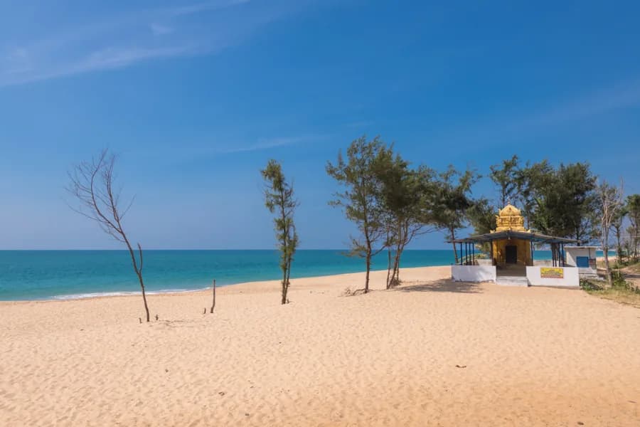 Thekkurichi Beach